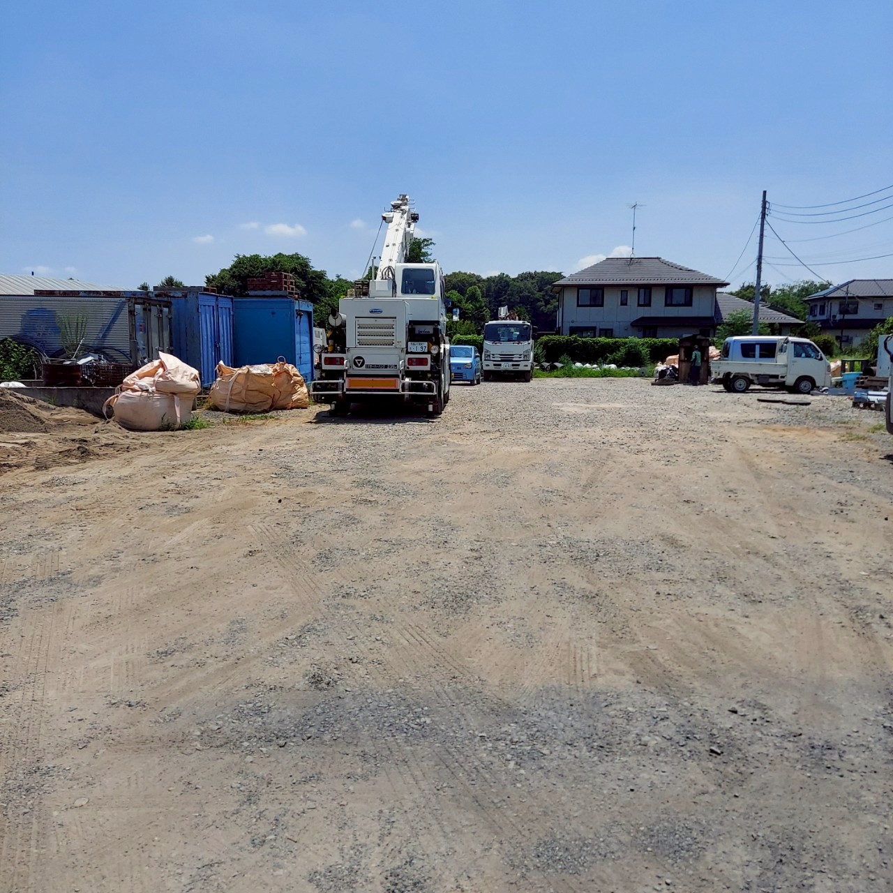 作業場兼駐車場